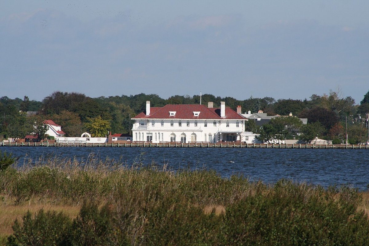 Copiague, NY - Suffolk County (kondado sa Tinipong Bansa, New York) - Wikipedia