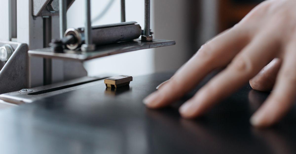 car key cutting machine — Wellwood Ave Locksmith