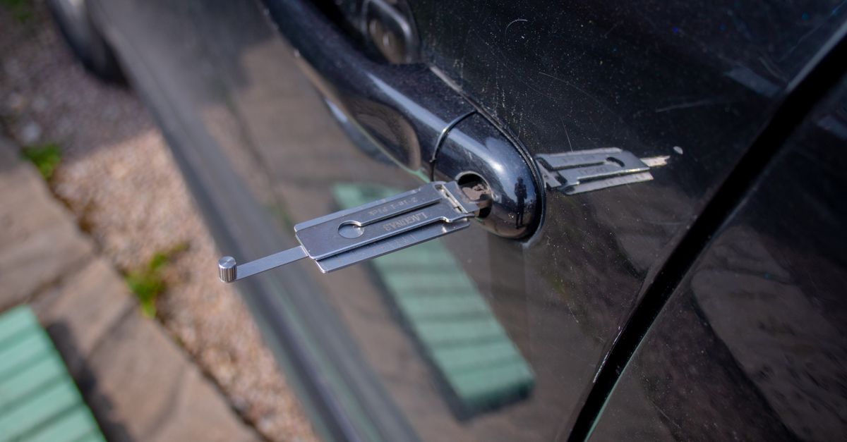 High-Security Car Keys: OEM and Aftermarket Options Explained — Wellwood Ave Locksmith